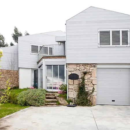 Casa Da Fontina * As Neves